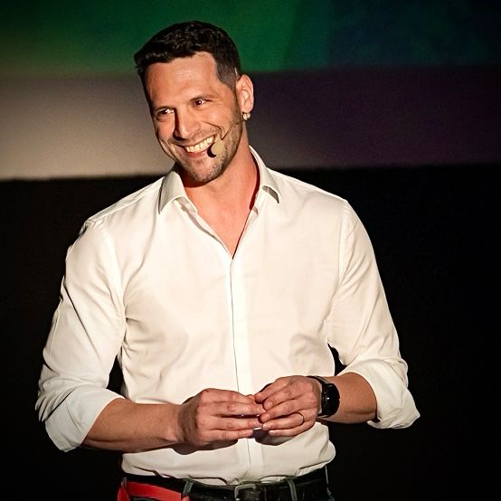 Fotografie de profil Adrian Nartea