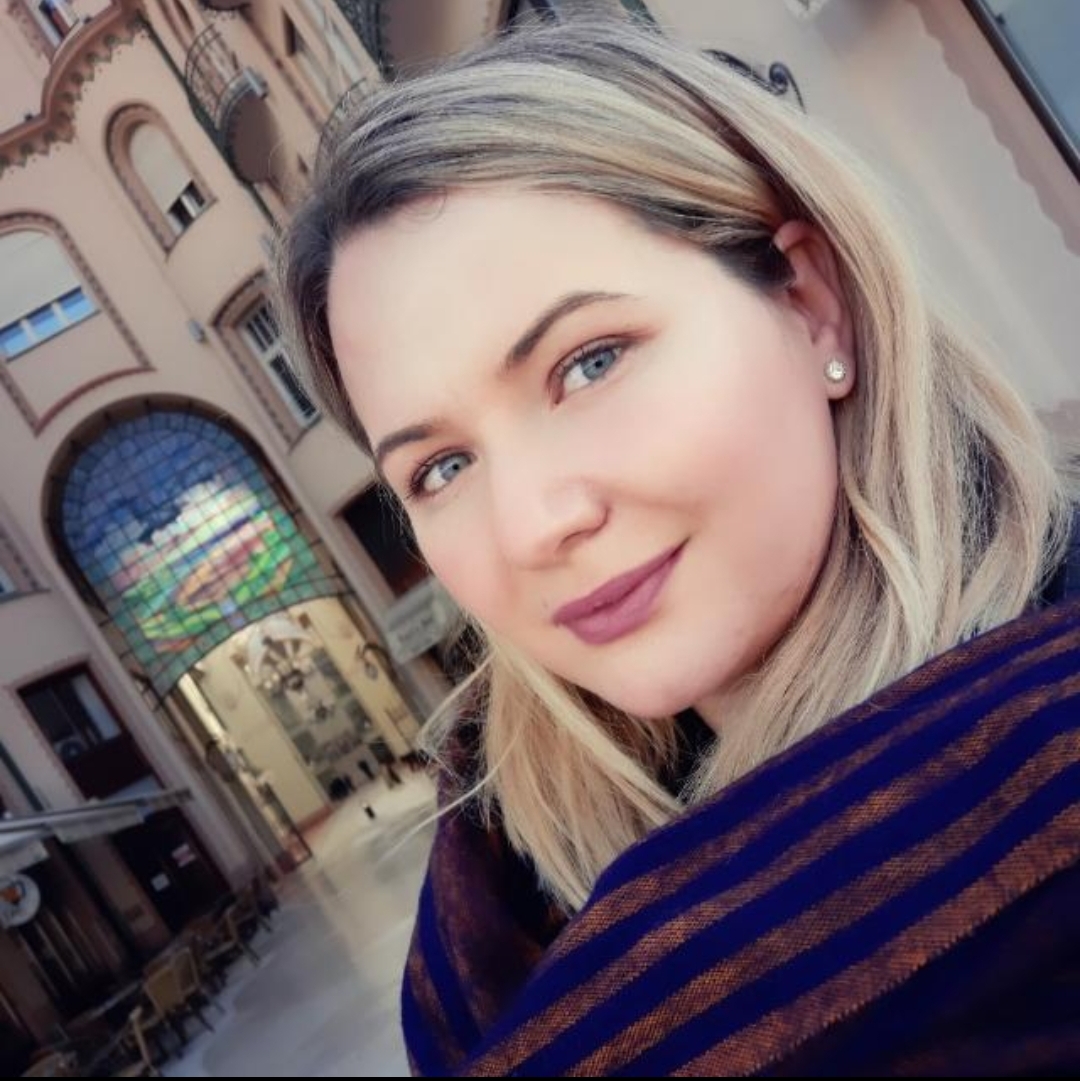 Fotografie de profil Maria Nemeș