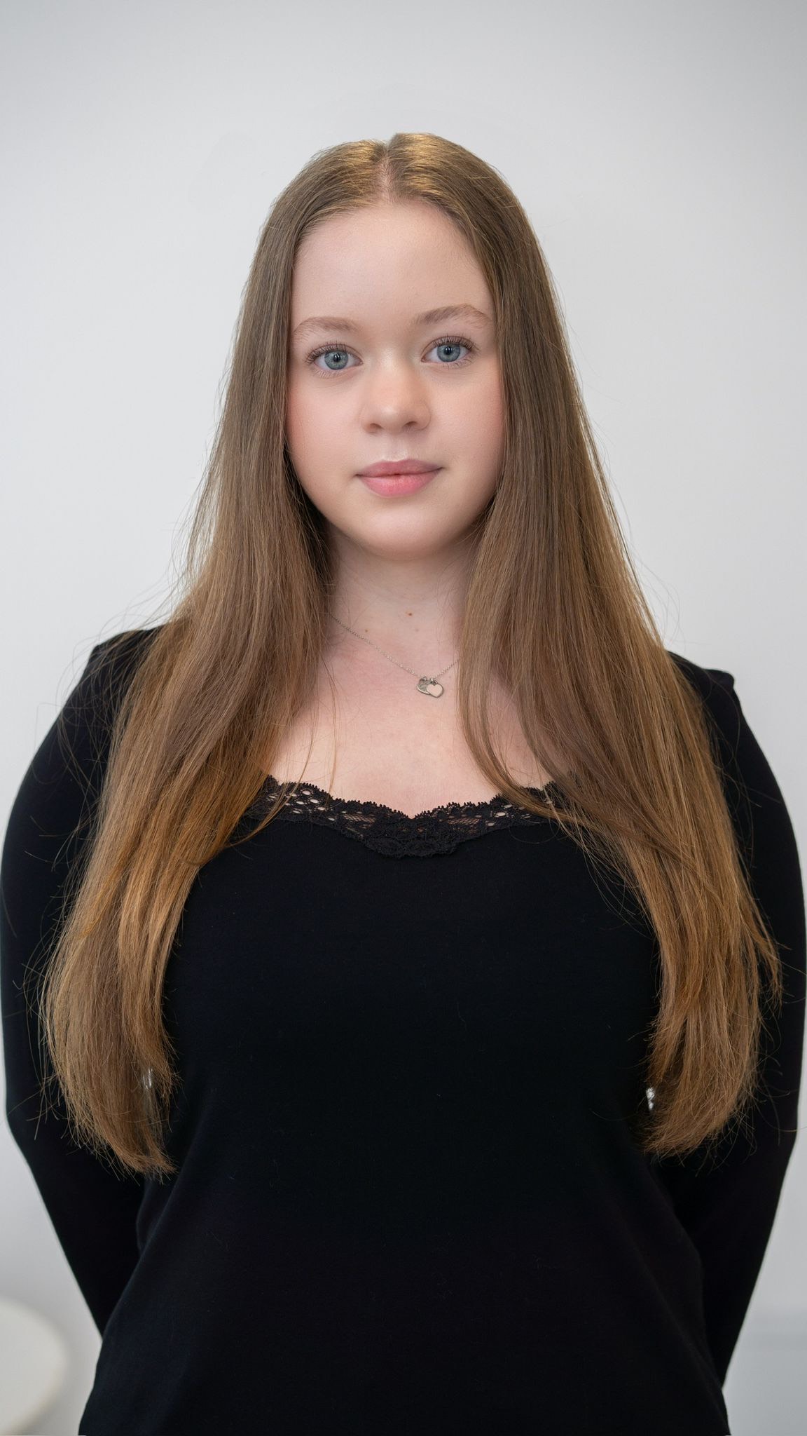 Fotografie de profil Izzie Stoiciu